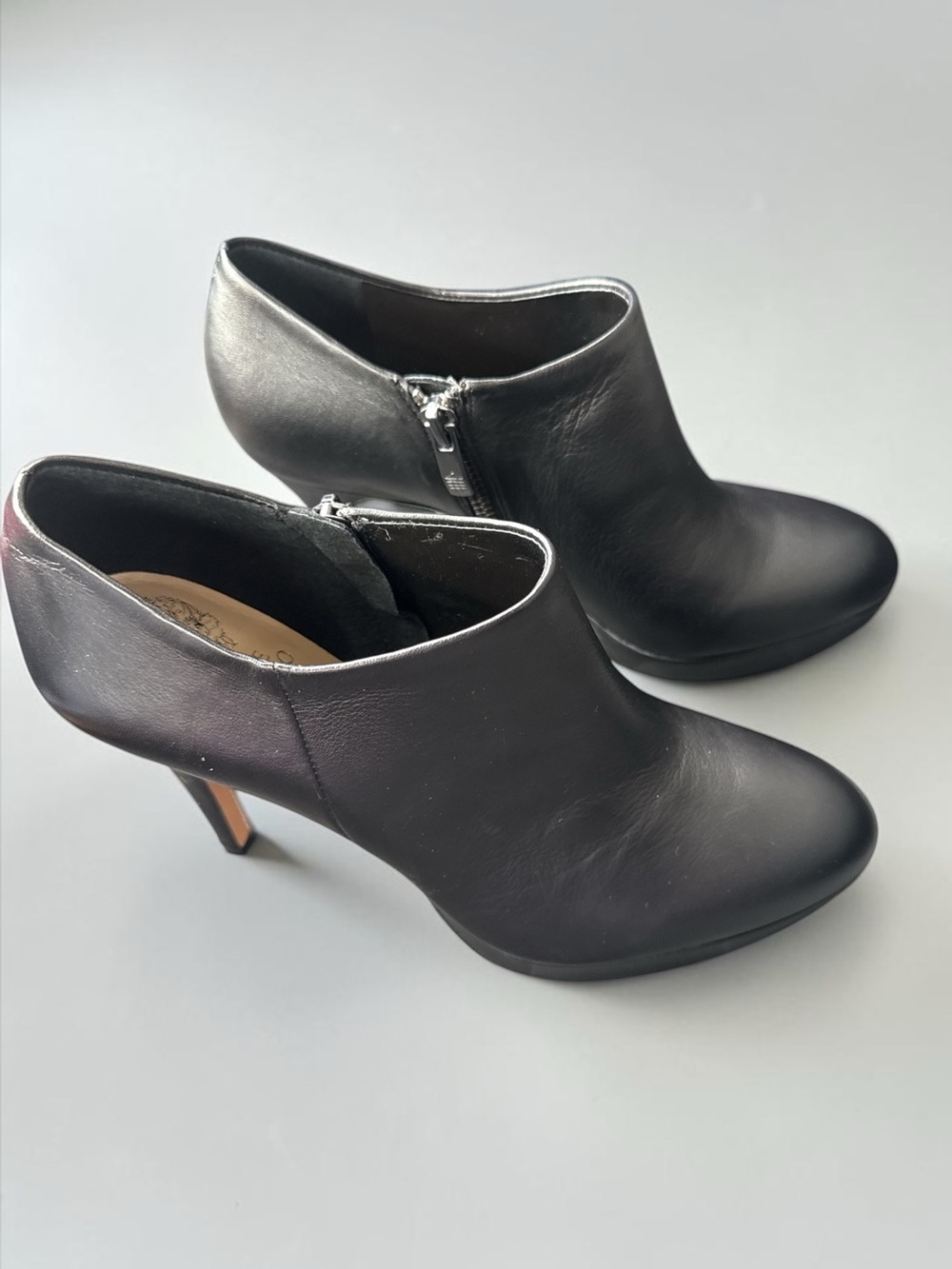 Vince Camuto Black Leather High-Heel Ankle Booties with Side Zip
